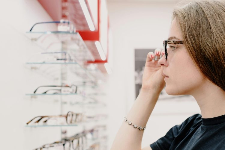 Girl trying different frames