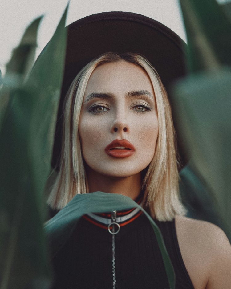 Green eyes